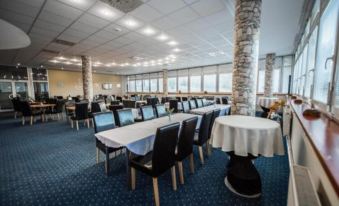 Hotel Plejsy - Housity