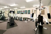 Days Inn & Suites by Wyndham Green Bay WI. - Gym
