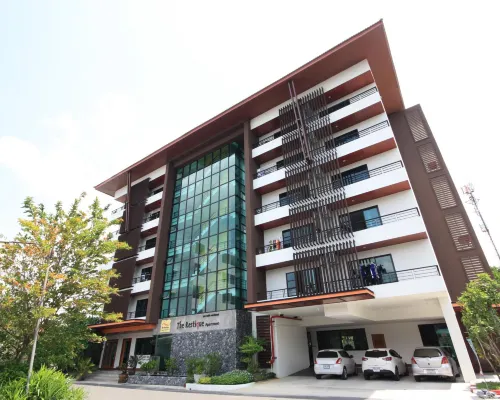 The Restique Apartment Hotels near Kho Hong