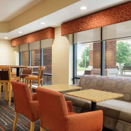 Hampton Inn by Hilton West des Moines Lake Drive