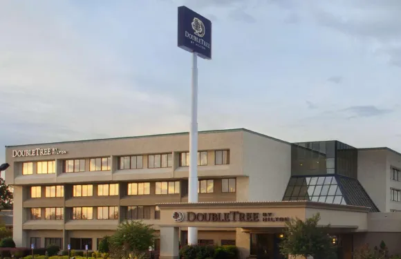 費耶特維爾希爾頓逸林酒店