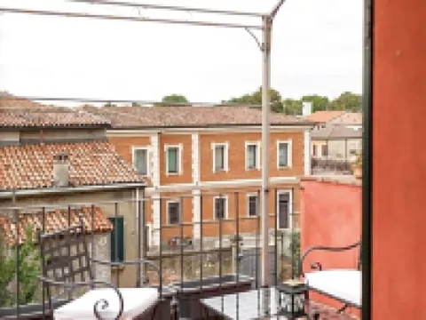 ฟอร์รารา รูมส์ โรงแรมในแฟร์รารา