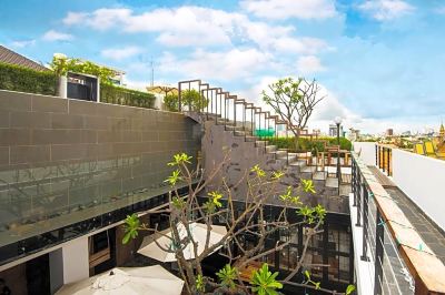 庭 パティオ ホテル&アーバン リゾート プノンペンの写真