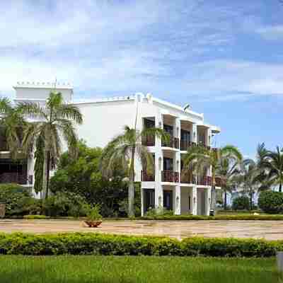 坦尚尼亞鬱錦香飯店 Hotel Exterior