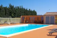 Hôtel et Restaurant Logis le Mas de Mon Père - piscina