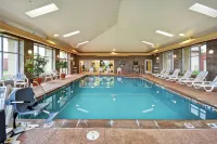 Homewood Suites by Hilton Lancaster - 주차장
