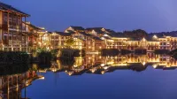 Grand House Chongqing Отели рядом с достопримечательностью «Камень Большой Фиги»