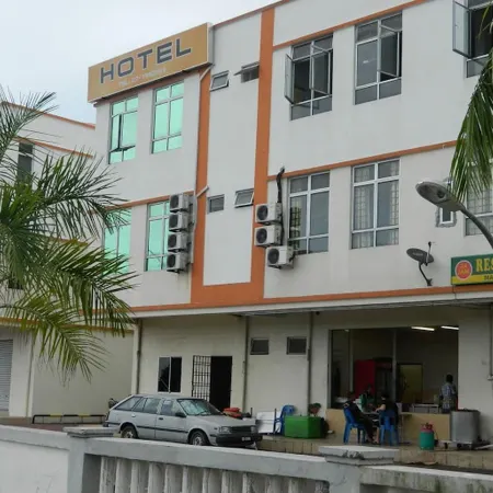 Riverside Hotel