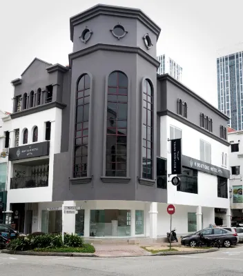 H Boutique Hotel Xplorer Kota Damansara Hotels near Tropicana Gardens Mall