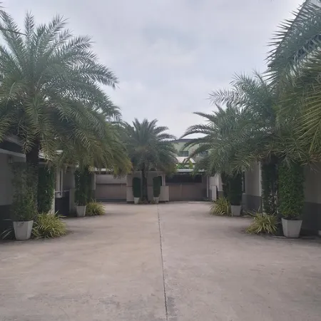 The 9 Resort