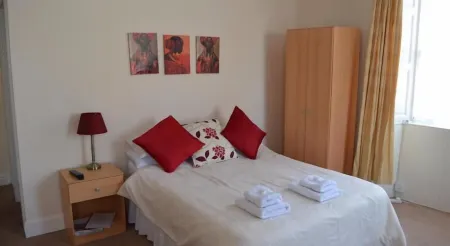 Newcastle Arms Hotel Отели в г. Kirk Yetholm