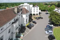 Bromley Court Hotel London - parking