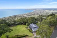 Georges Boutique Hotel and Culinary Retreat Hotels in Safety Beach