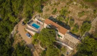 Villa Dol Hotels in Pucisca