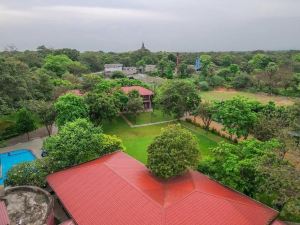 Mahanuge Hotel Polonnaruwa