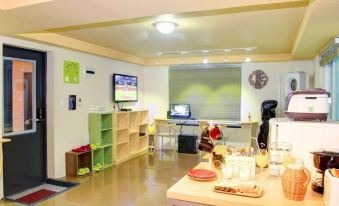 BB Hongdae Hostel