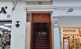 Yaki Hostel