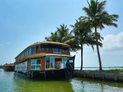 Southern Panorama Houseboats