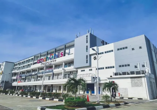 Aman Hills Hotel Hotels in Serasa