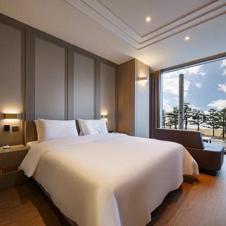 H-AVENUE HOTEL Yeongildae