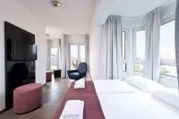 Alfa Hotel Hotel in zona Collezione Scharf-Gerstenberg
