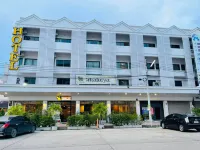 Keeree Boutique Hotel Hotels in Khlong Kra Saeng