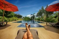 Q Bungalows - Kolam Renang
