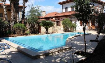 Lazer Pension Kaleici - Housity