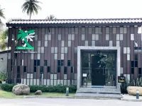 CoCo Tree Resort Hotels in Thap Sakae