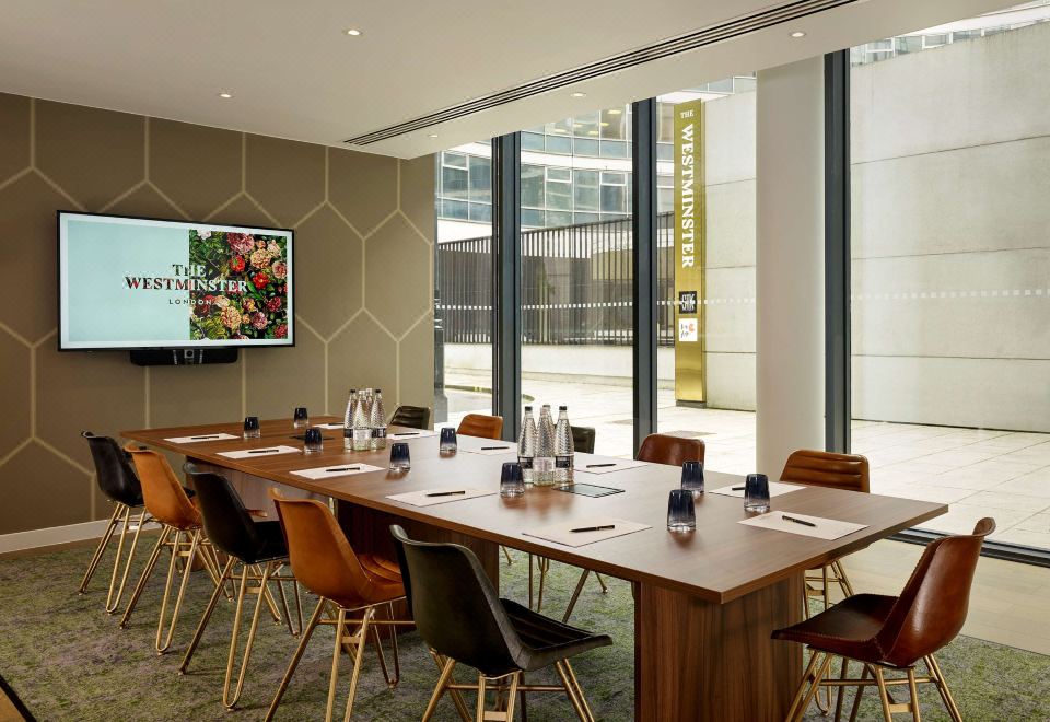 The Westminster London, Curio Collection by Hilton 썸네일