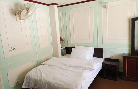 迪瓦卡斯酒店及餐廳