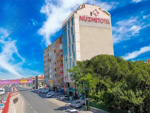 Nuzhet Hotel