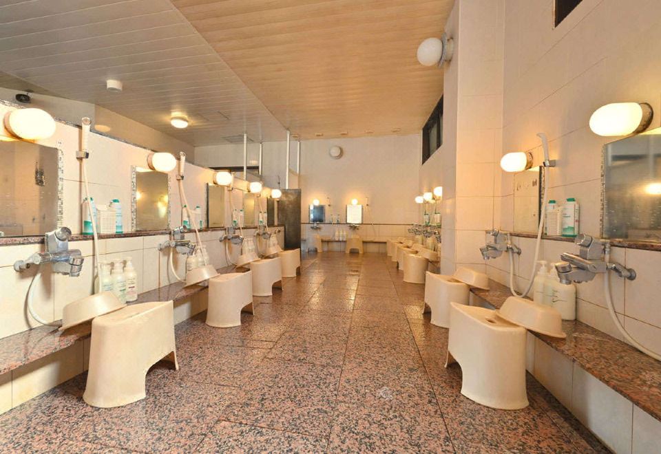 4. 유랜드 호텔 야..