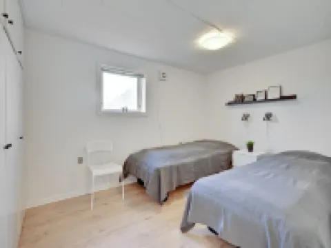 "Caren" - 125m to the Fjord Hotels in Holbaek