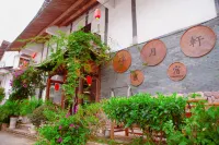 Deyuexuan Hostel