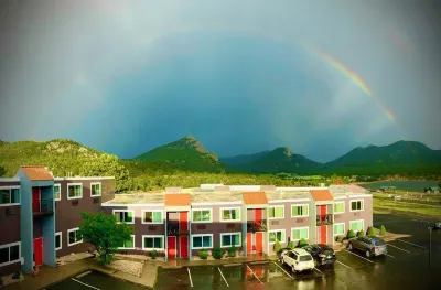 Expedition Lodge Estes Park at Rocky Mtn National Park Hotels near Riverwalk in Downtown Estes Park