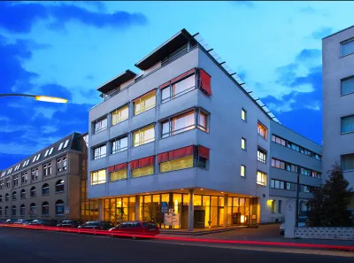 Centro Hotel Braunschweig, Trademark Collection by Wyndham Các khách sạn gần The Brunsick Lion