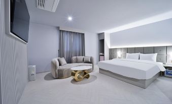 Denbasta Hotel Masan Eosijangjeom