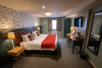 Berkshire Arms by Chef & Brewer Collection Hotels near Hillier Garden Centre Aldermaston