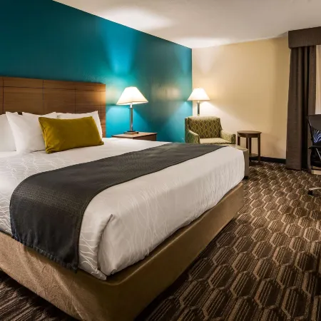 Best Western Plus Yadkin Valley Inn  Suites Отели в г. Север Нобс