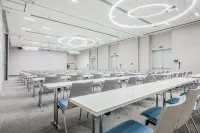 Park Inn by Radisson Danube Bratislava - Business