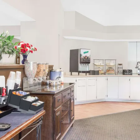 Hawthorn Extended Stay by Wyndham Green Bay