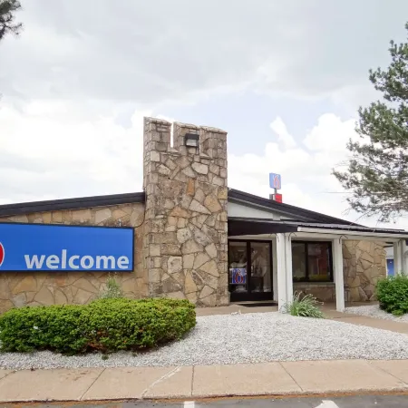 Motel 6 Erie, PA Отели рядом с достопримечательностью «Торговый центр Millcreek Mall»