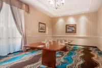 Wyndham Garden Wichita Downtown - Business