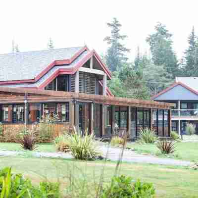 Best Western Plus Tin Wis Resort Hotel Exterior