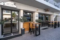 塞特套房及客房飯店 - 限成人 Xilokastro Evrostini住宿飯店