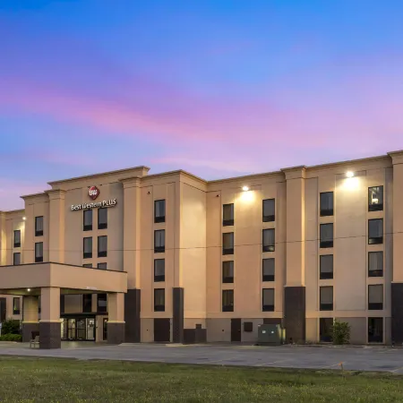 Best Western Plus Jonesboro Inn Suites