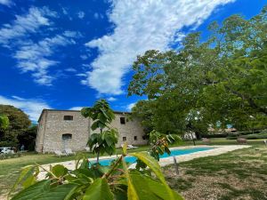 Bellissima villa esclusiva con piscina - Vicino a Spoleto, bar, negozi e ristoranti