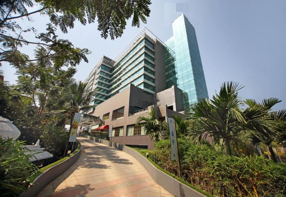 Vivanta by Taj - Gomti NagarOver view
