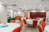 Country Inn & Suites by Radisson, Cookeville, TN - breakfast